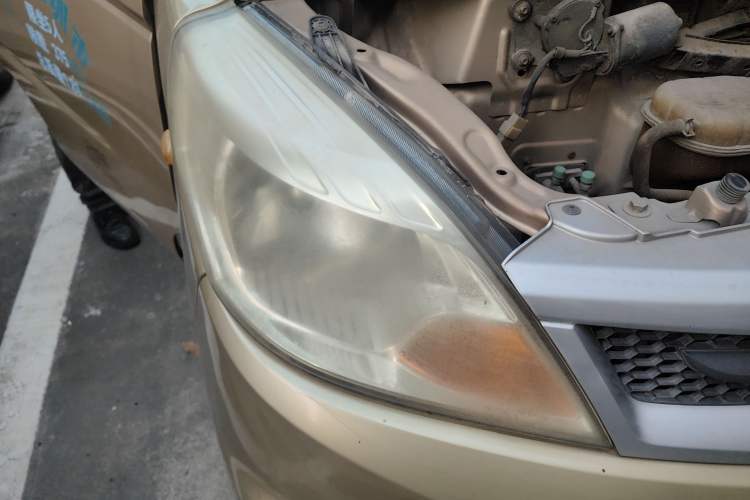 Used Foton Scenic V5 2015 1.2L Standard G12 Right Front Headlight