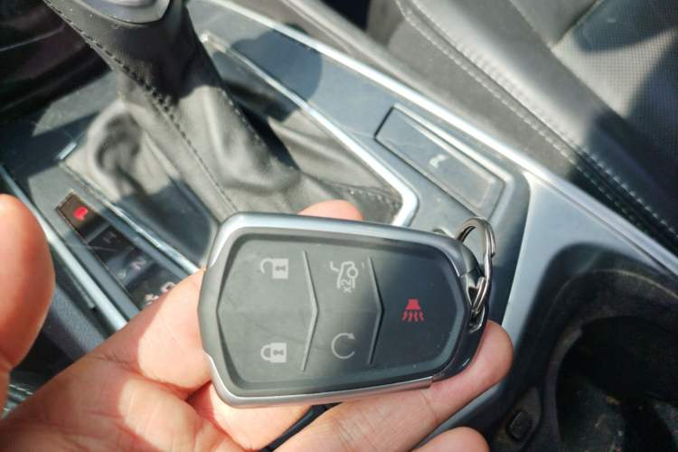 Used Cadillac SRX 2015 3.0L Elite Model Vehicle Key