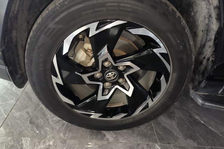 Used Toyota Wildlander 2021 2.0L CVT 4x4 Luxury Edition Exterior 4