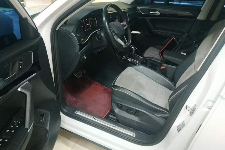 Used Volkswagen Tayron X 2020 330TSI Two-Wheel Drive Luxury Smart Connectivity Version Driver Seat