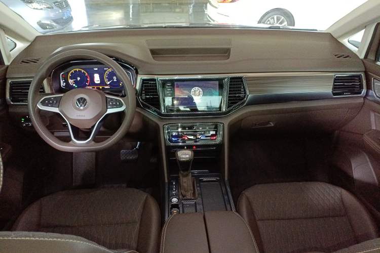 Used Volkswagen Viloran 2020 330TSI Business Edition