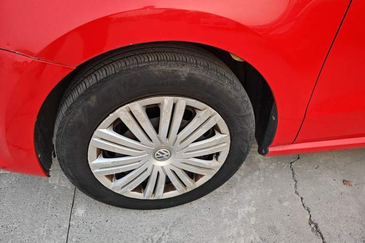 Used Volkswagen Polo 2016 1.6L Automatic Comfort Model
