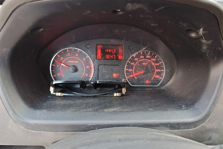 Used Wuling Rongguang S 2023 1.5L Basic Enclosed-Window Vehicle 2 Seats