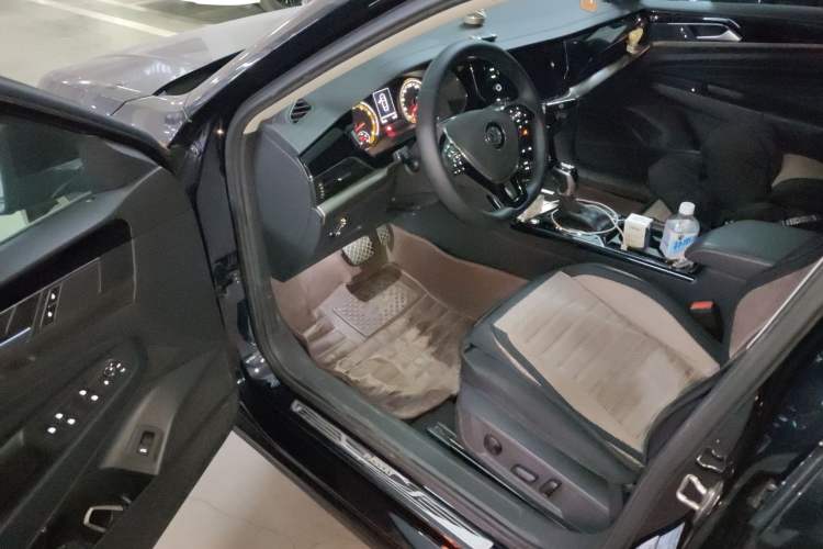 Used Volkswagen Passat 2019 330TSI Elite Edition China VI