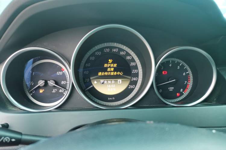 Used Mercedes-Benz C-Class 2010 C 180K Classic model