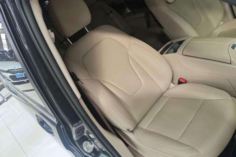 Used Mercedes-Benz V-Class 2021 V 260 Prestige Edition
