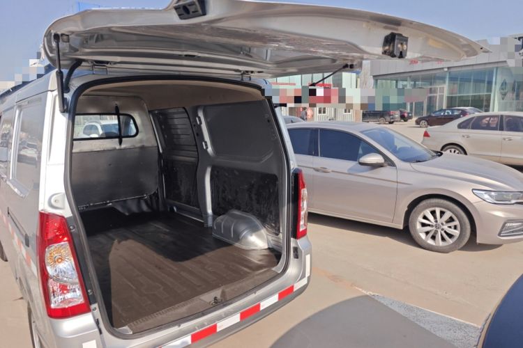 Used Wuling Rongguang S 2023 1.5L Basic Enclosed-Window Vehicle 2 Seats