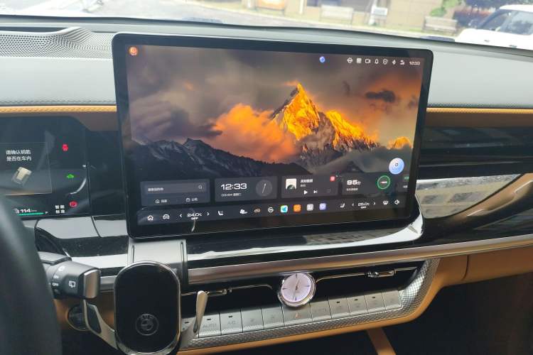 Used Tank 500 New Energy 2023 Hi4-T Audio And AC Panel