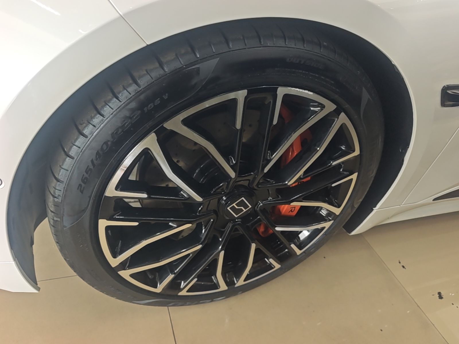 Zeekr 001 2024 YOU Edition 100 kWh All-Wheel Drive — снимка 10