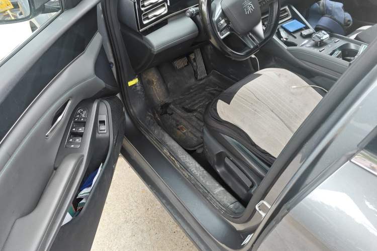 Used BYD Qin L 2024 DM-i 80KM Leading Model
