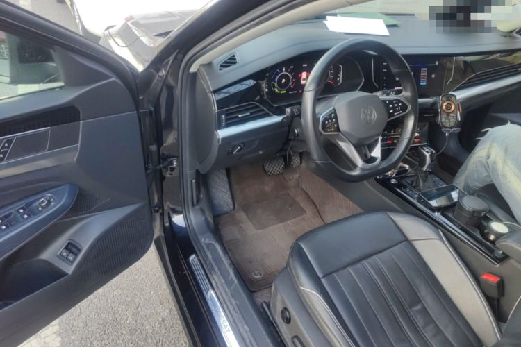 Used Volkswagen Passat New Energy 2022 430 PHEV Hybrid Elite Edition Driver Seat