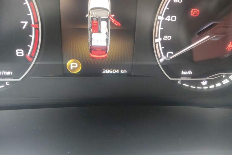 Used Geely Auto Coolray 2021 1.4T DCT Diamond Edition Odometer Close Up