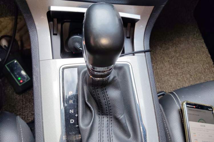 Used Roewe RX5 New Energy 2017 eRX5 50T Hybrid Connected Prestige Flagship Edition
