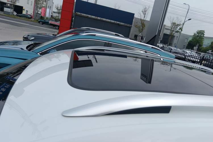 Used Volkswagen T-ROC 2022 280TSI DSG Two-Wheel Drive Elite PLUS
