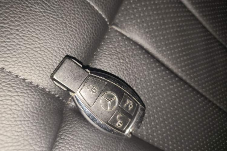 Used Mercedes-Benz E-Class 2015 Facelift E 200 L Sport Edition