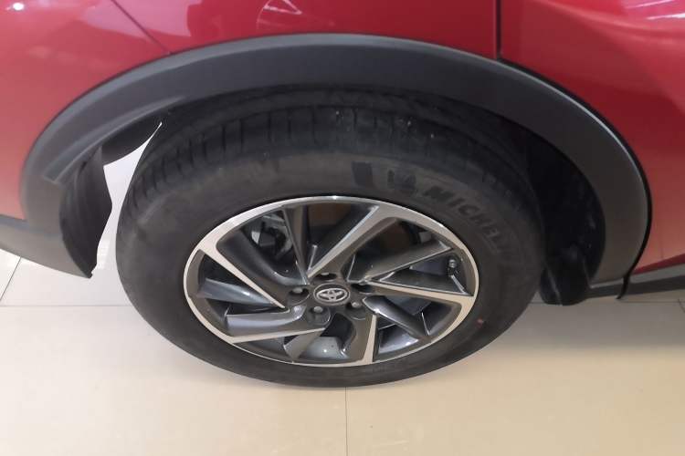 Used Toyota C-HR 2021 2.0L Luxury Edition Exterior 5