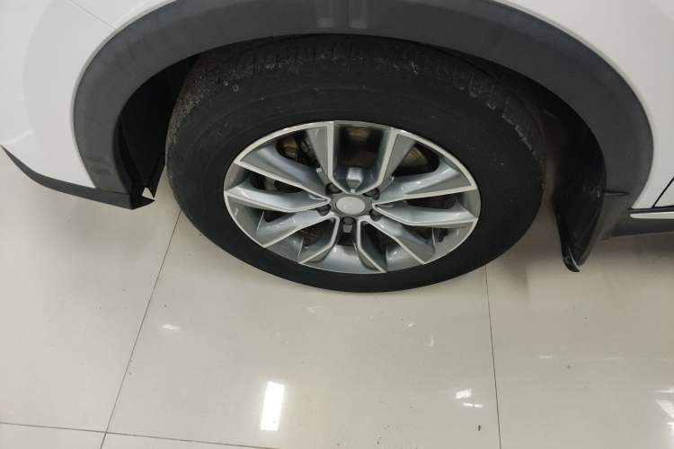 Used Roewe RX5 2022 330TGI Automatic National Style Edition Left Front Wheel Hub