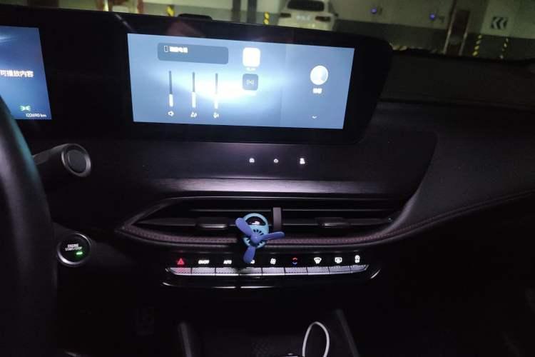 Used Buick Verano 2023 Pro GS Hunter Wind Edition