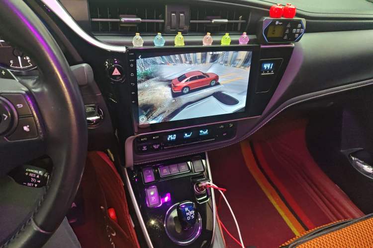 Used Toyota Corolla 2018 Dual-Engine 1.8L E-CVT Smart Edition