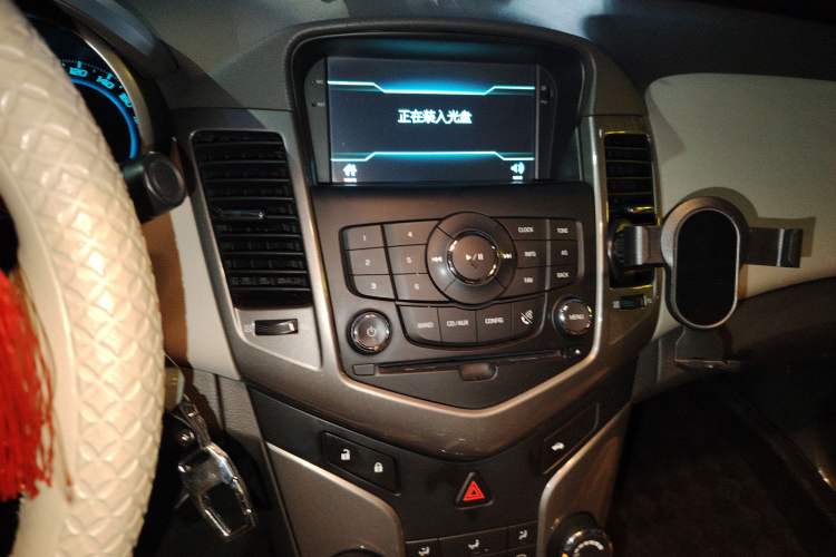 Used Chevrolet Cruze 2015 1.5L Classic SE MT
