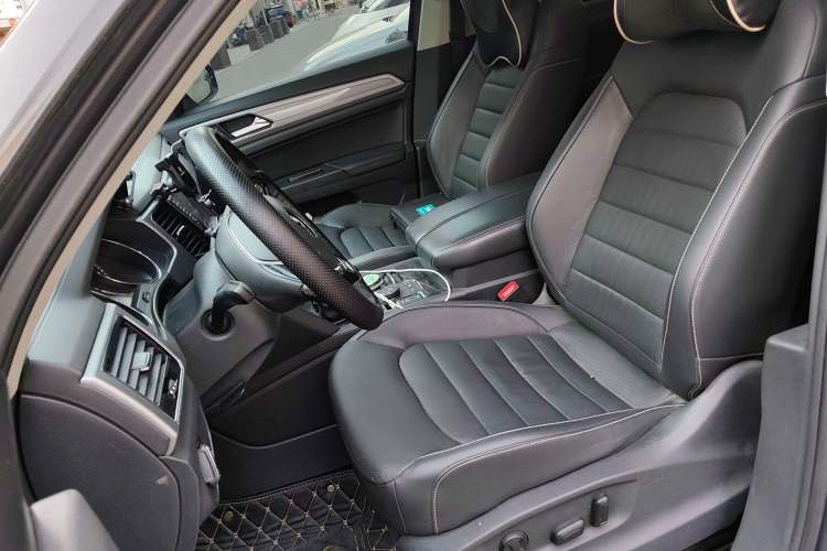 Used Volkswagen Teramont 2017 380TSI Four-Wheel Drive Luxury Edition Left Front Seat