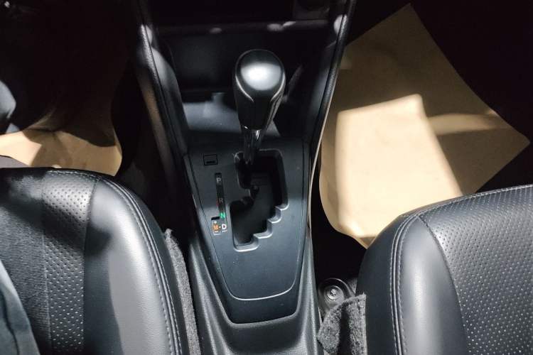 Used Toyota YARiS L Zhi Xuan 2016 Revised 1.5E CVT Charming Edition