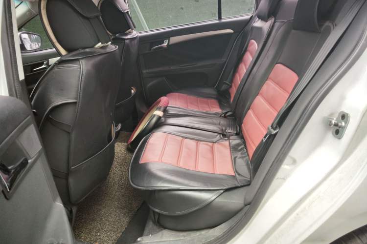 Used Roewe 350 2015 1.5L Manual Luxury Sunroof Edition