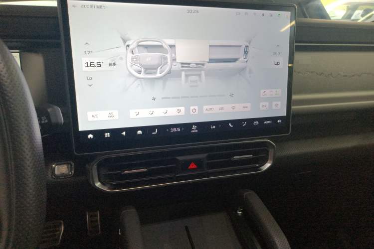 Used JETOUR Traveler 2023 2.0T All-Wheel-Drive CrossPRO Audio And AC Panel