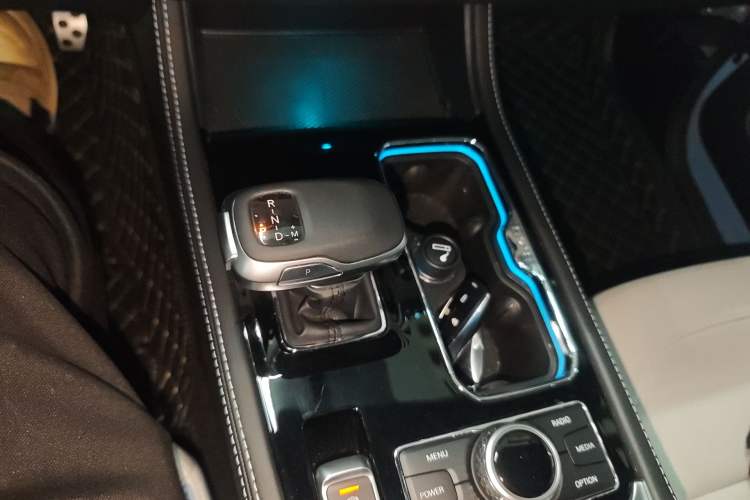 Used BAIC Off-Road BJ40 2024 2.0D Blade Hero Glory Edition Gear Lever