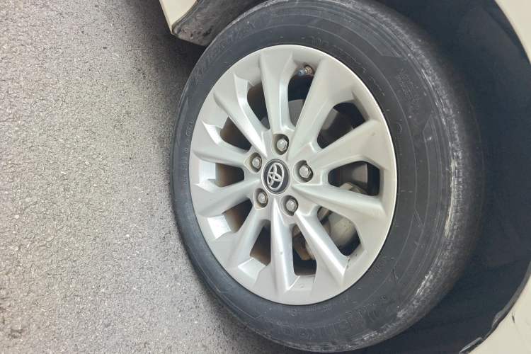 Used Toyota Corolla 2021 Dual-Motor 1.8L E-CVT Elite Edition