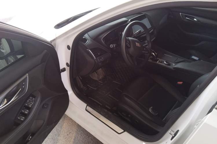 Used Cadillac CT5 2022 28T Luxury Edition Driver Seat