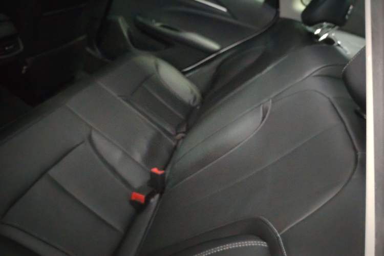 Used Buick GT 2019 18T Automatic Connected Elite Model China VI Standard Left Rear Seat