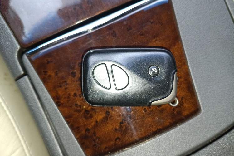 Used Lexus ES 2010 240 Elegant Edition
