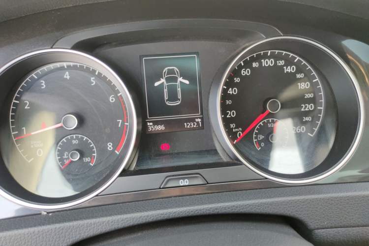 Used Volkswagen Golf 2017 230TSI Automatic Luxury Million-Vehicle Commemorative Edition