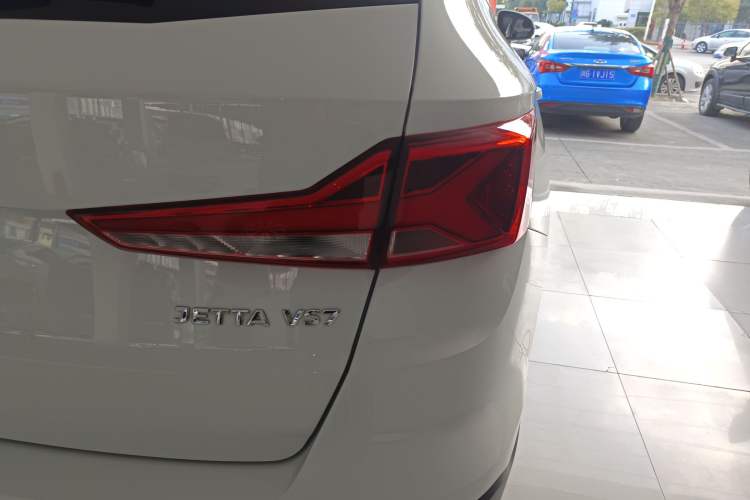 Used Jetta VS7 2021 1.4T Automatic Entry Model
