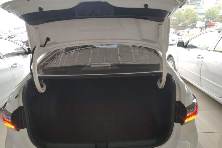 Used Volkswagen Lavida 2025 New Sharp 1.5L Outstanding New Edition Trunk