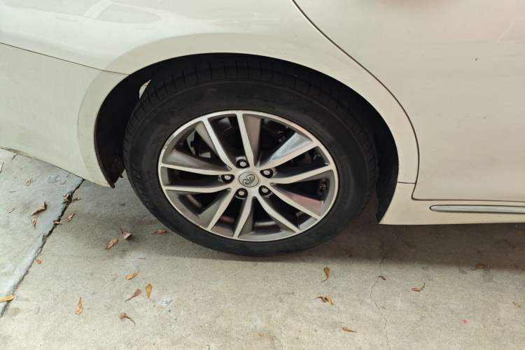 Used Infiniti Q50L 2015 2.0T Enjoyment Edition
