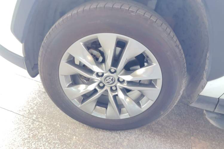 Used Toyota Wildlander 2024 2.0L CVT Two-Wheel Drive Leading Edition