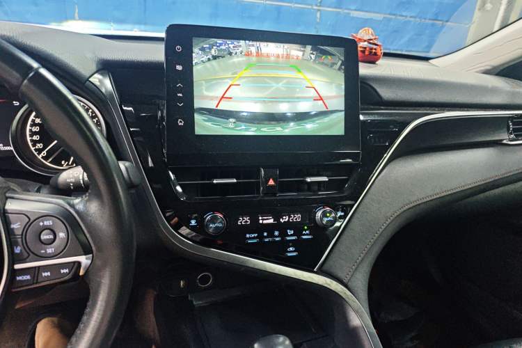 Used Toyota Camry 2023 2.0G Luxury Edition