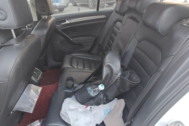 Used Volkswagen Golf 2015 1.4TSI Automatic Luxury Model
