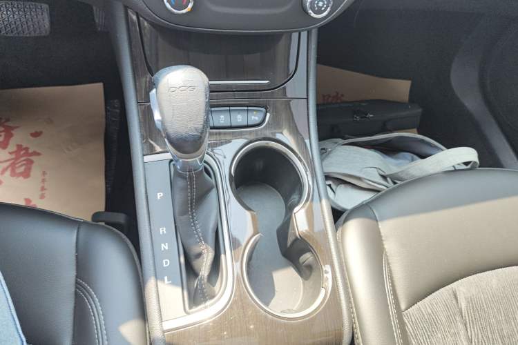 Used Buick Verano 2018 Sedan 20T Dual-Clutch Leading Model
