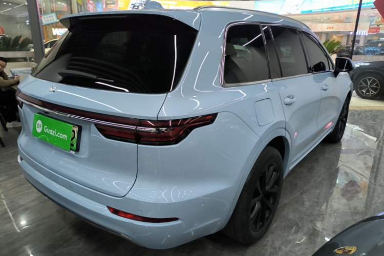 Used Li Auto ONE 2021 Extended-Range 6-Seater Version Rear Right 45 Deg