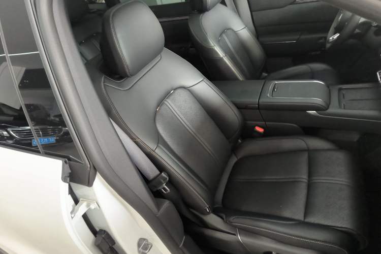 Used Zeekr 7X 2025 100kWh Long-Range All-Wheel Drive Intelligent Driving Version Right Front Seat