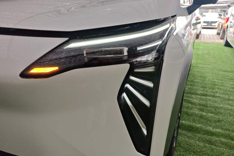 Used AION Y 2024 Younger Star Edition