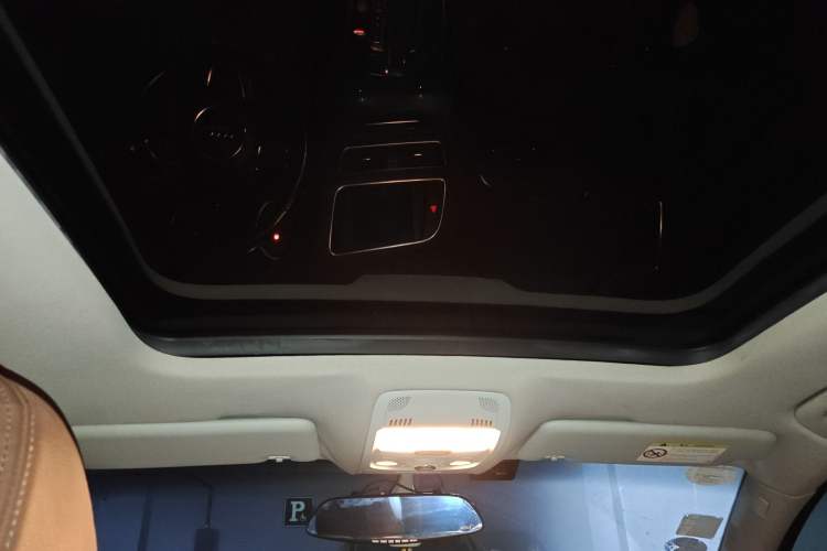 Used Audi Q5 2015 40 TFSI Comfort Model
