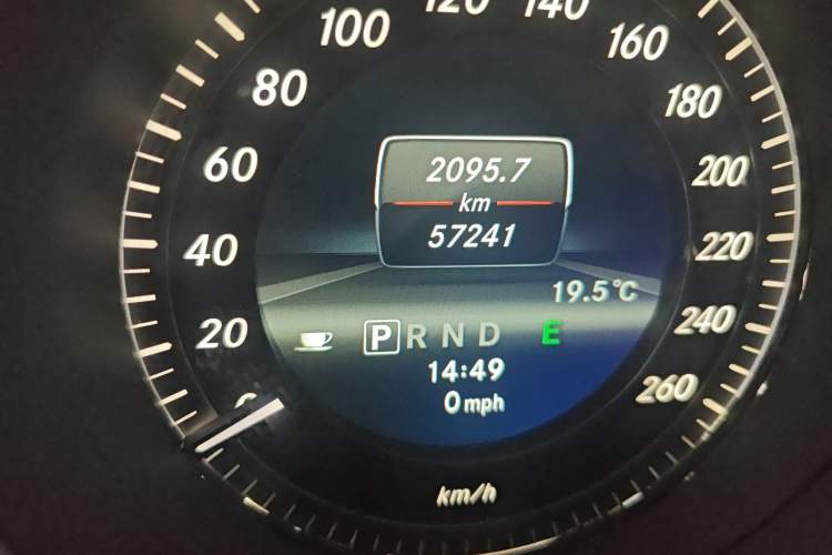 Used Mercedes-Benz C-Class 2013 C 180 Classic Grand Edition Odometer Close Up