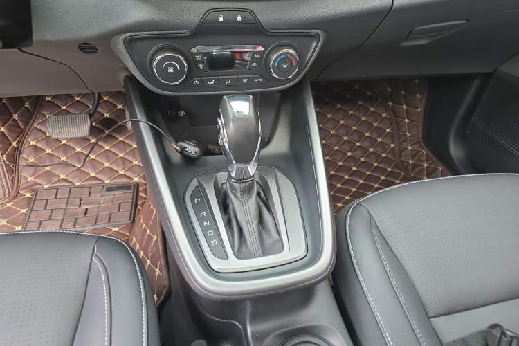 Used Ford Escort 2015 1.5L Automatic Fashion Model Gear Lever