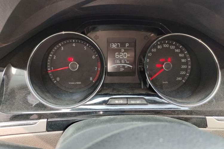 Used Volkswagen Bora 2014 1.6L Automatic Comfort Model Odometer Close Up