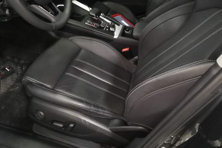 Used Audi A4L 2020 40 TFSI Fashion Dynamic Model
