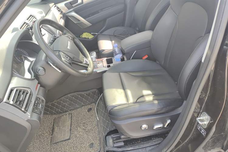 Used Haval H2 2018 Blue-Label 1.5T Dual-Clutch Two-Wheel-Drive Luxury Model